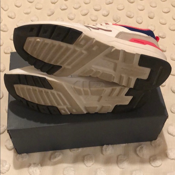 New Balance Sneakers - Picture 2 of 5